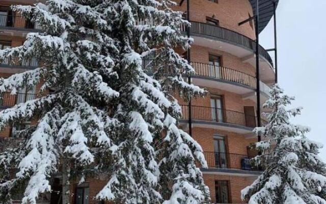The House in the Forest apartment