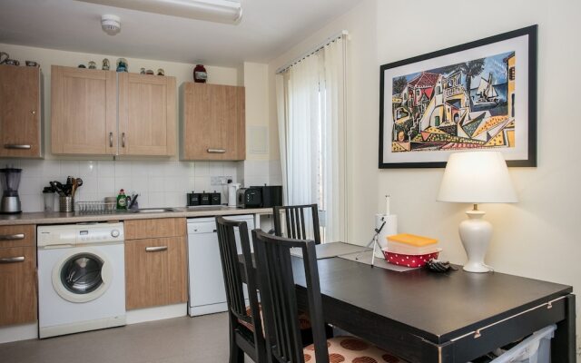 Clapham 1 Bedroom Flat With Balcony