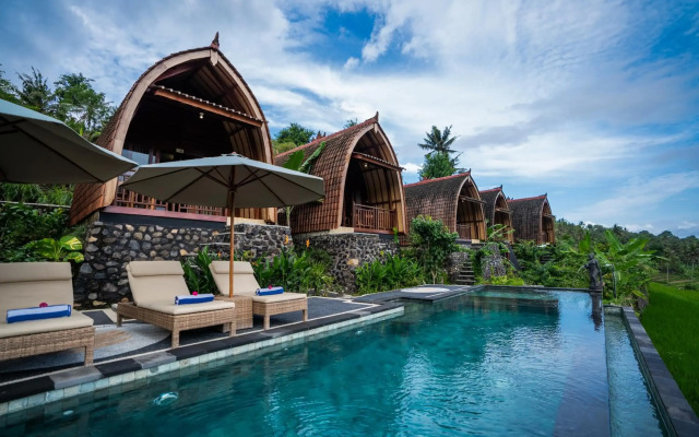 Lumbung Seraya Villa