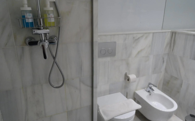 Domus Apartamentos Granada con parking gratuito en pleno centro
