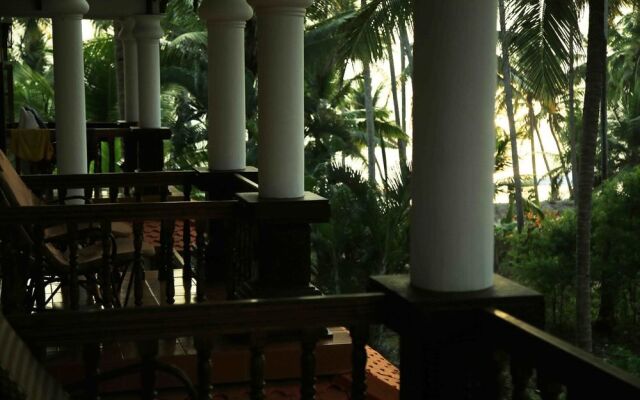 Woodhouse Beach Resort