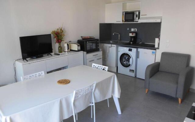 Appartement Le Grau-du-Roi, 2 pièces, 4 personnes - FR-1-250-175