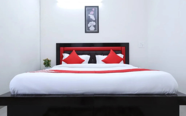 OYO 29871 Noida Dreamz 2