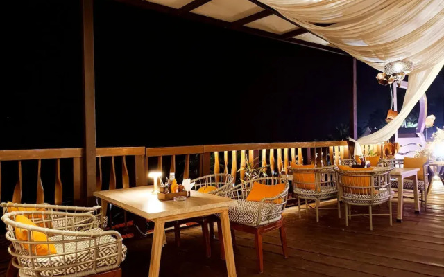 Just B Boutique Hotel