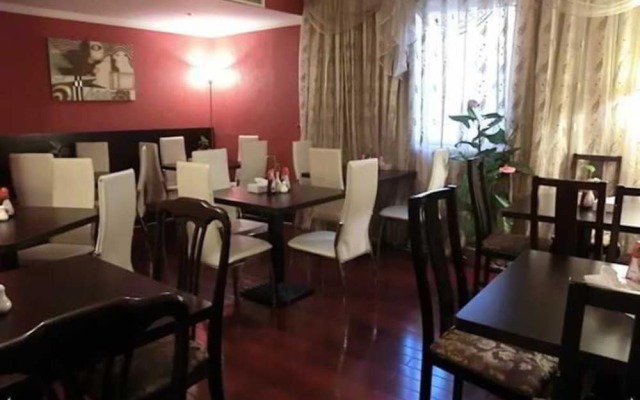 Al Muraqabat Plaza Hotel Apartments