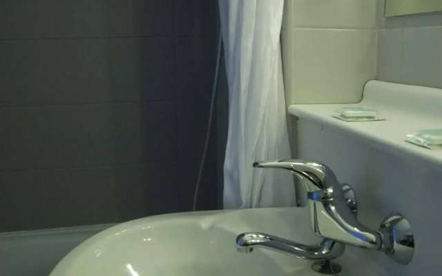 Hotel Inn Design Bourges Resto Novo