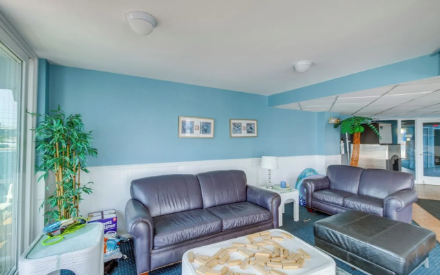 Walk to Wildwood Boardwalk: Family-friendly Condo!