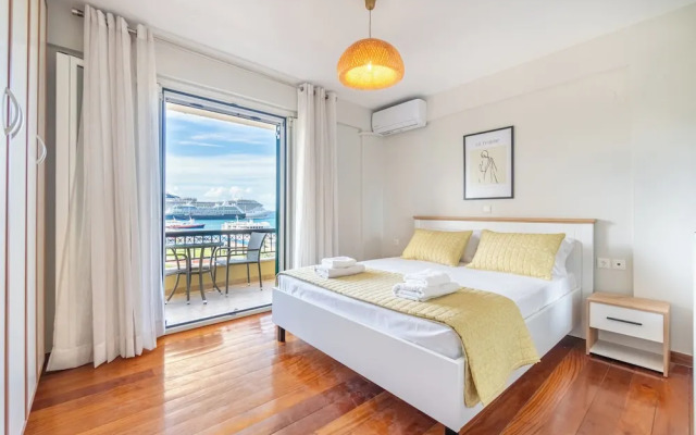 Seaview Portside apartment