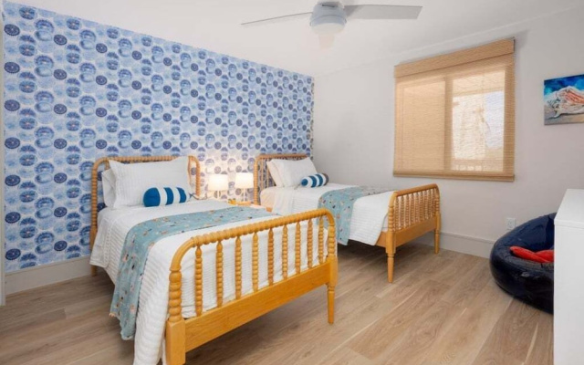 Sanddollar A302 3 Bedroom Condo