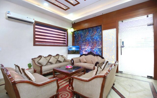 Hotel GST Grand Plaza