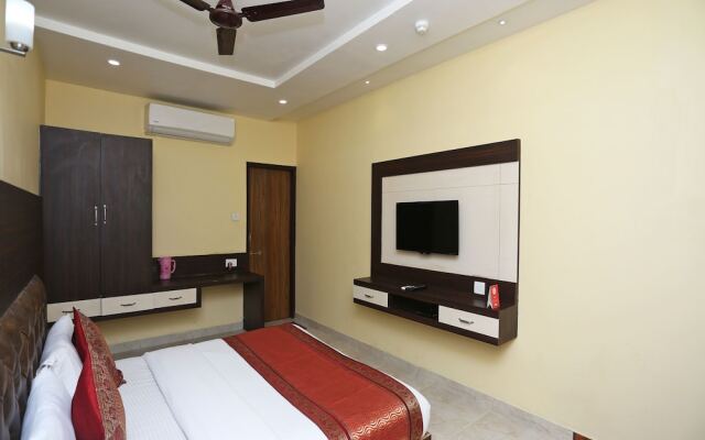 OYO 4009 Hotel HKJ Palace