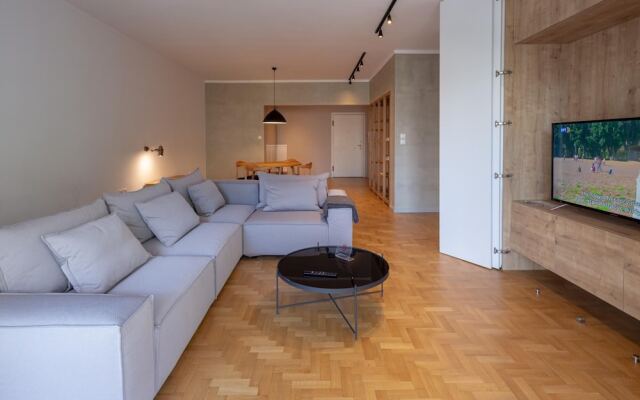 Hippocrates - Faliro Deluxe Apartment