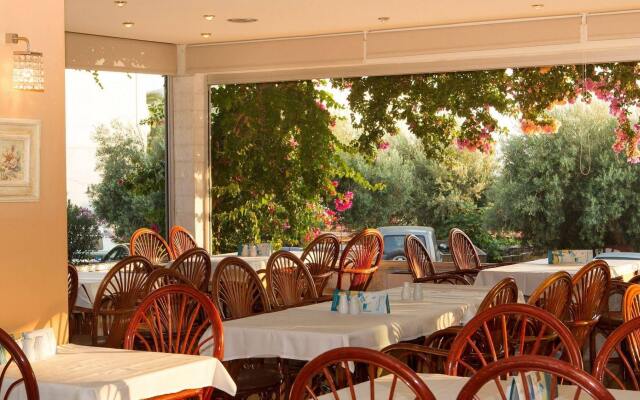 Xenios Loutra Village Beach Hotel