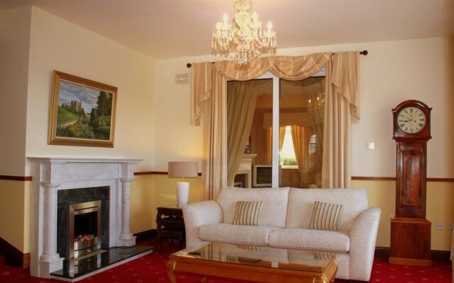 Killarney House