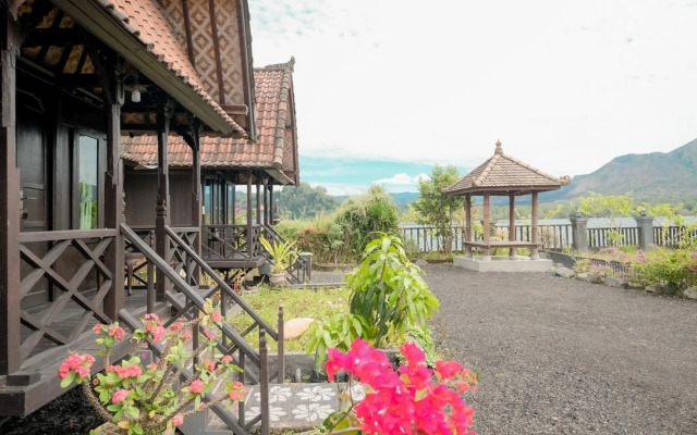 Resto Apung and Bungalow Kedisan Batur Lake View RedPartner