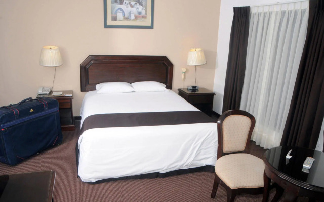 New Corpac Hotel