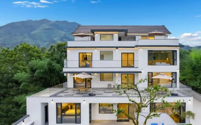 IN·Shanli Wild Luxury Family Resort (Longwang Mountain Rafting & Zhangli Ancient Trail Branch) — 3-star hotel in Huzhou