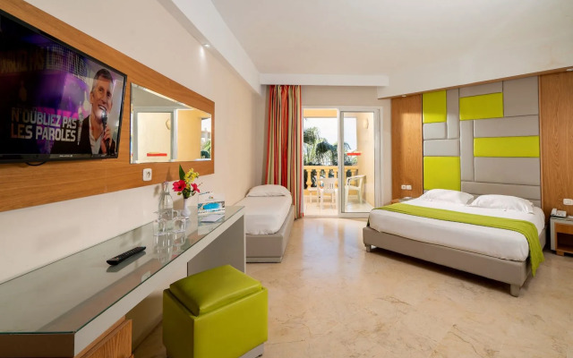 Houda Yasmine Marina & SPA