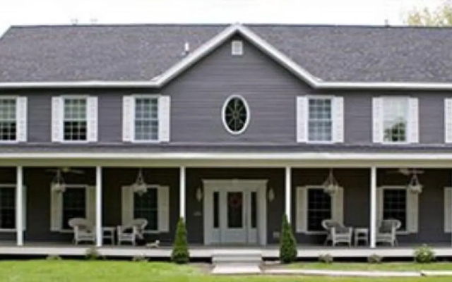 Silver Service Inn