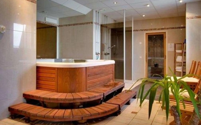 Home Hotel Drott