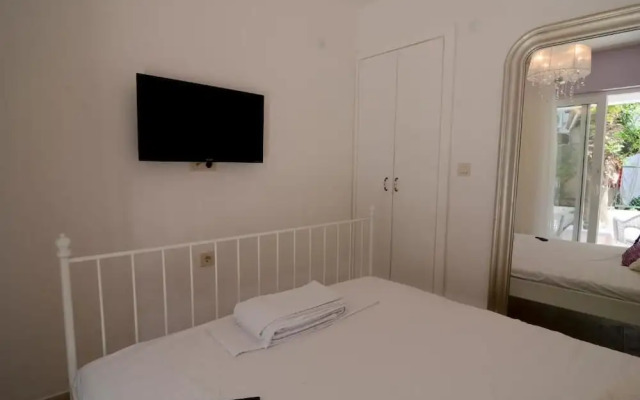 Kiraz Cicegi Butik Akyaka