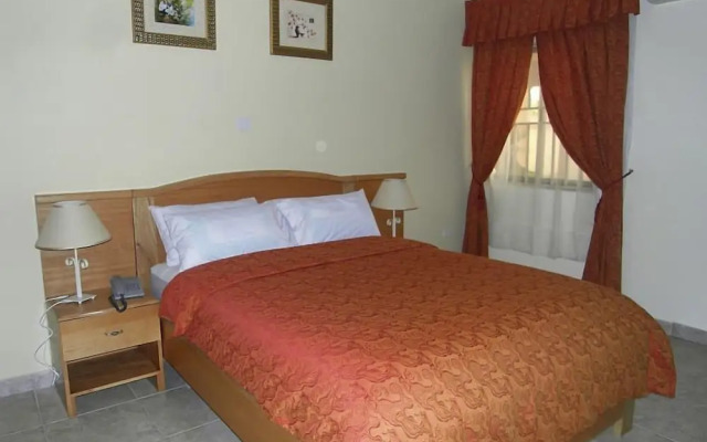 Rayporsh Hotel