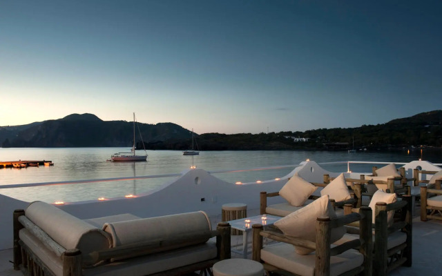 Mercure Vulcano Mari Del Sud Resort