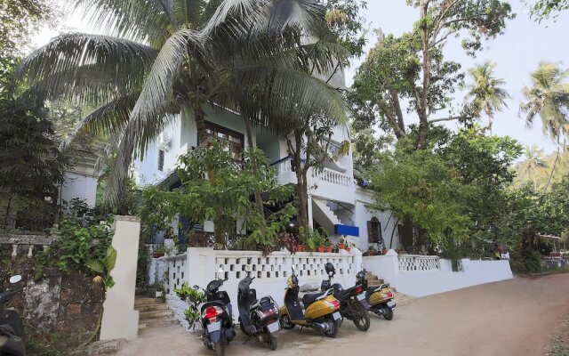 OYO 7476 Braganza Guest House