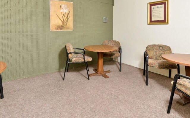 Stadium Motel