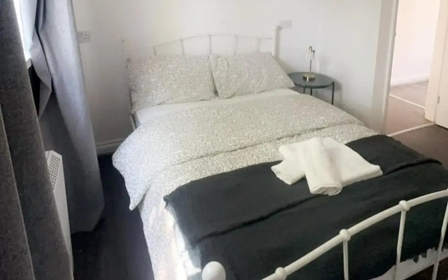 Birmingham Aprt- 2bdr- Sleeps4-close to City