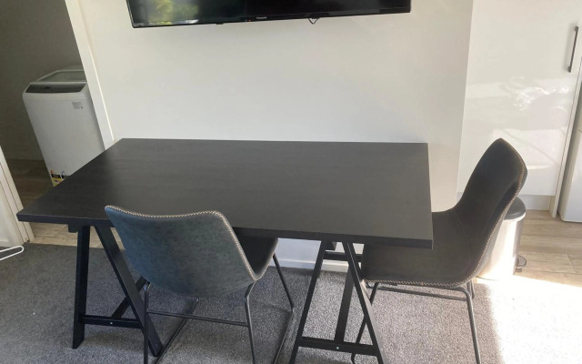 Cambridge Te Awa Rivertrail BnB