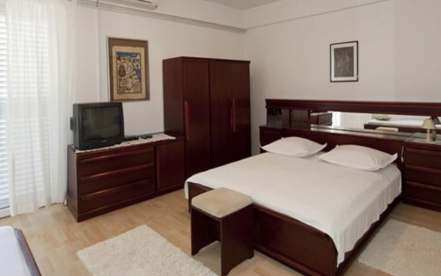 Roza - 200 m From sea - A1