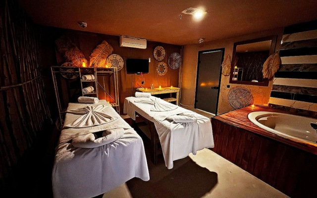 Wolf Of The City Hotel & Spa