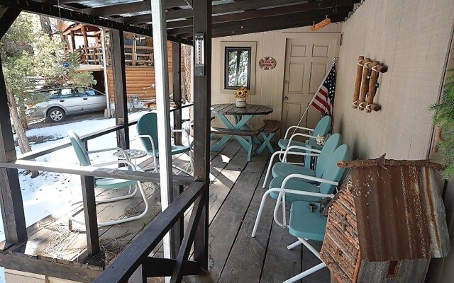 Rogers Roost - Three Bedroom Cabin