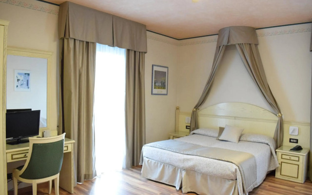 Hotel Carlton