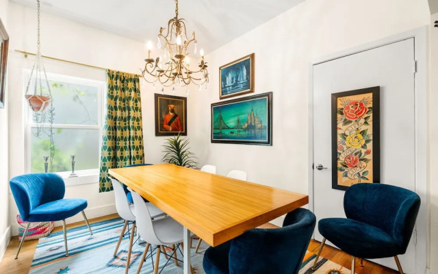 Eclectic 3 Bedroom Block From South Congress!