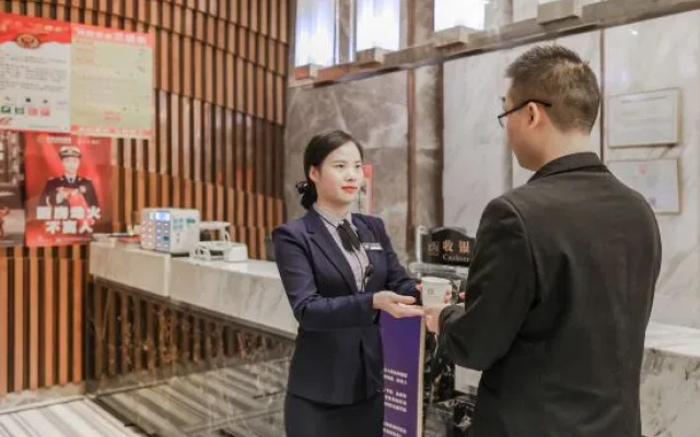 Guangzhou Jiulong Hotel (Qinglong South Street)