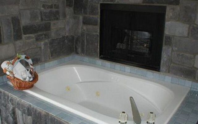 Rodeway Inn & Suites Fireside Lodge
