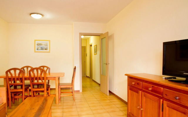 Azahar Apts