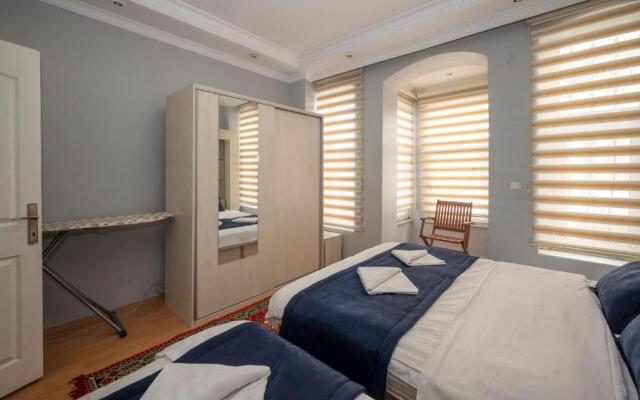 Taksim Suite II