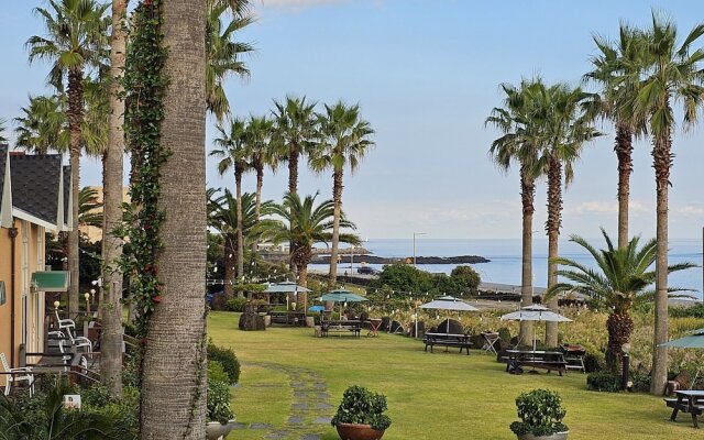 Old Man and Sea Pension