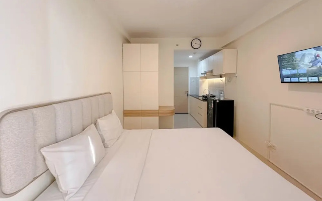 Pleasant And Good Location Studio At Bale Hinggil Apartment