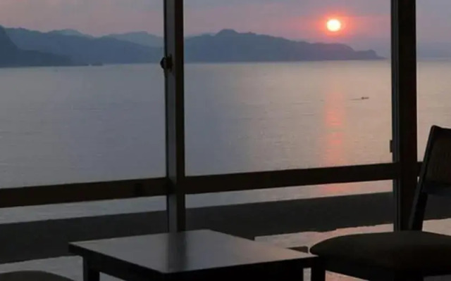 Yukei no Yado Umi no Yurikago Hagikomachi