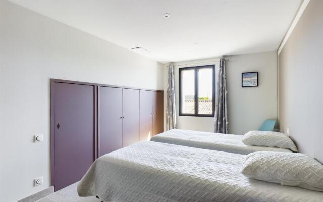 Maison Eygalières, 4 pièces, 6 personnes - FR-1-599-19