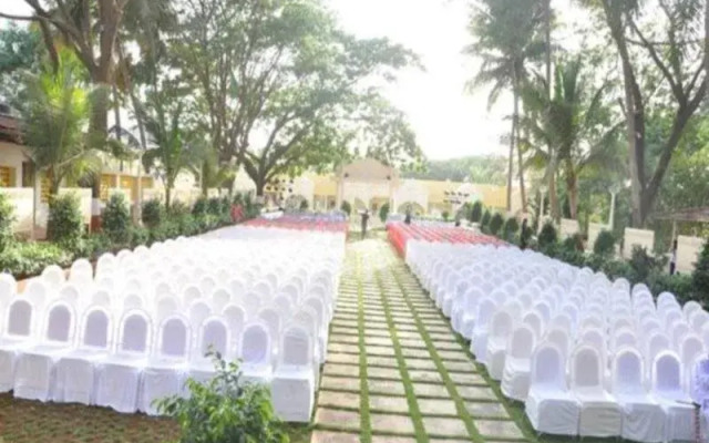 Monteria Resort