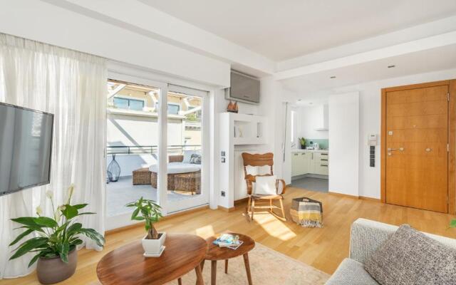 Open Skies- Penthouse In Plaka- Acropolis View!