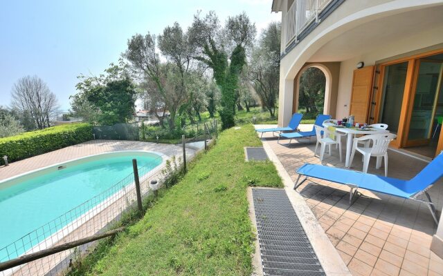 Apartment Fabiola With Pool Lake View