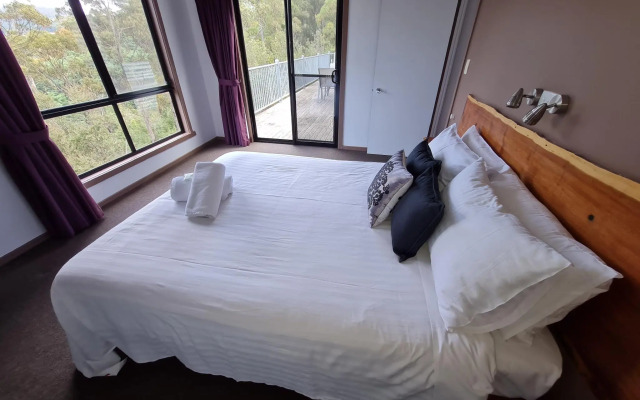 Huon Bush Retreats