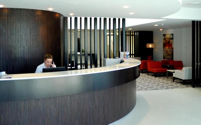 Chancellor Executive Apartments