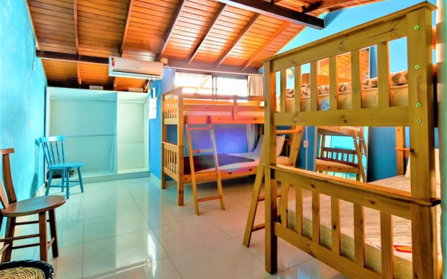 Sea Wolf Surf Club - Hostel